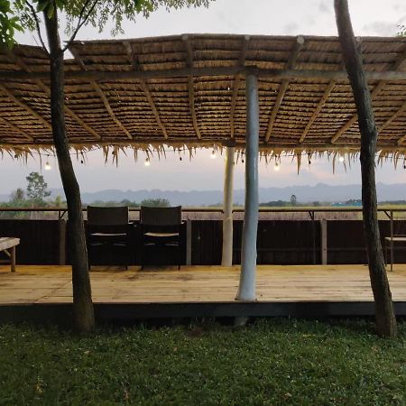 Coco Coozy Kanchanaburi Exterior foto